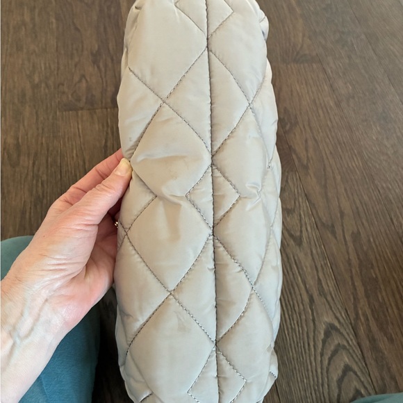 Marc Jacobs Quilted Nylon, Large, Soft Taupe - Picture 9 of 10